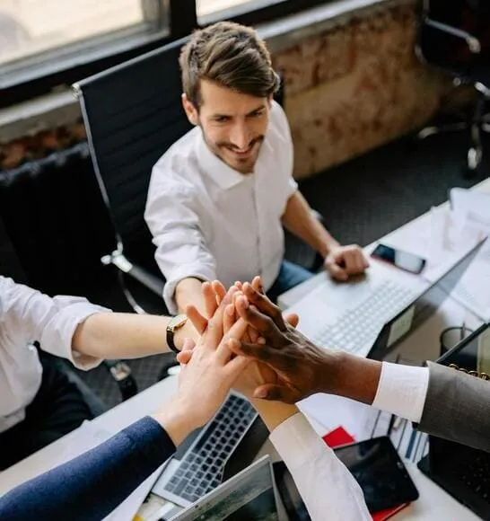 coaching-empresarial-grupo-chocando-manos